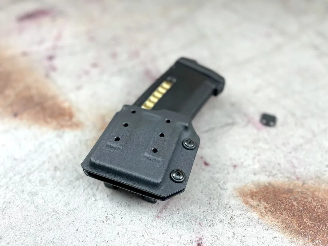 Deadly Customs M4 5.56 Magazine Holster