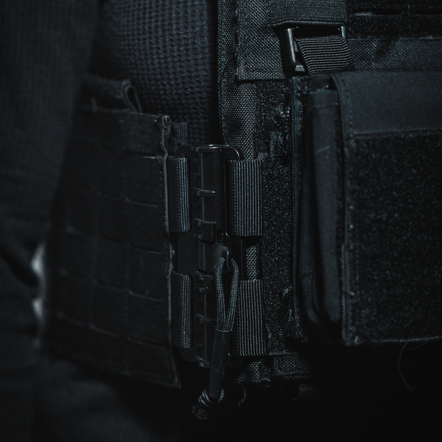 The Shinto Tactical Plate Carrier - Black (Layer 2 - Core)