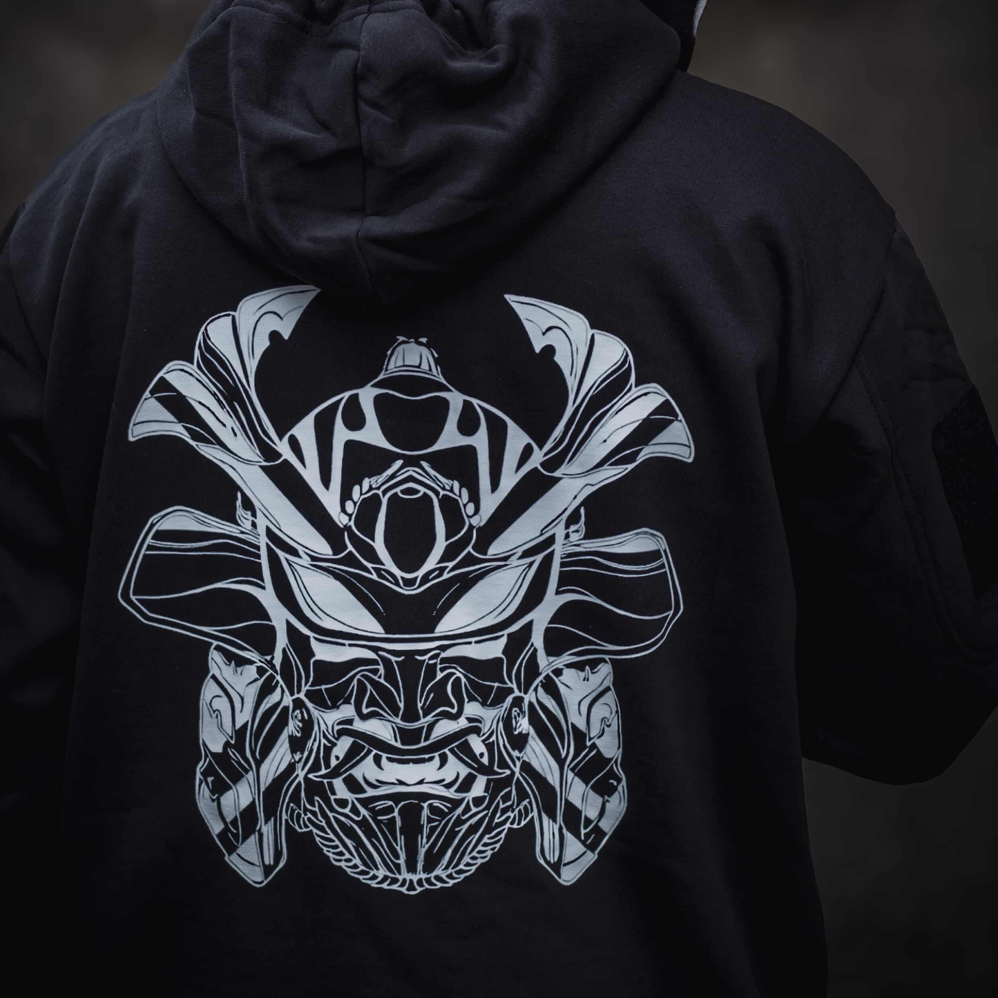 Fujin Hoodie Shiro/Kuro Edition