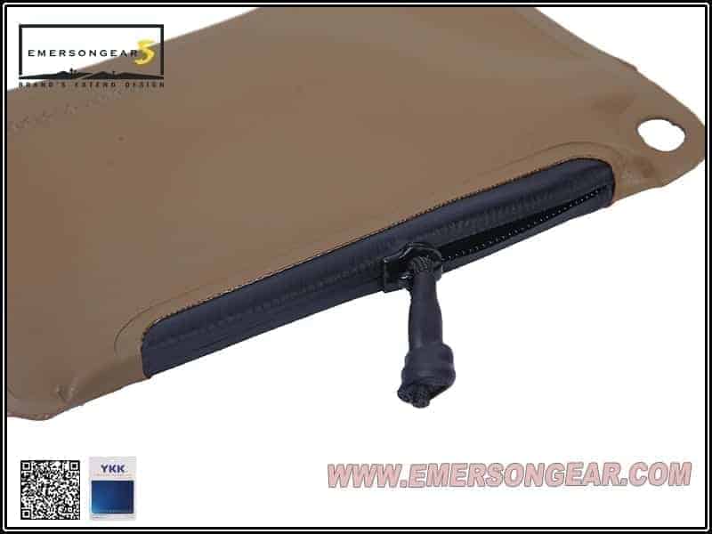 Emerson Gear Waterproof Hot Pressing Pocket (23x15cm) - Black